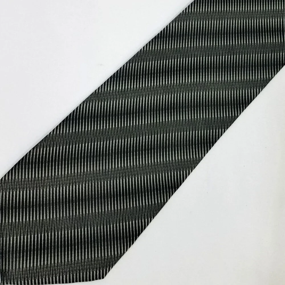 Louis Roth Mens Necktie Gray Black Striped Silk Tie Made in Korea